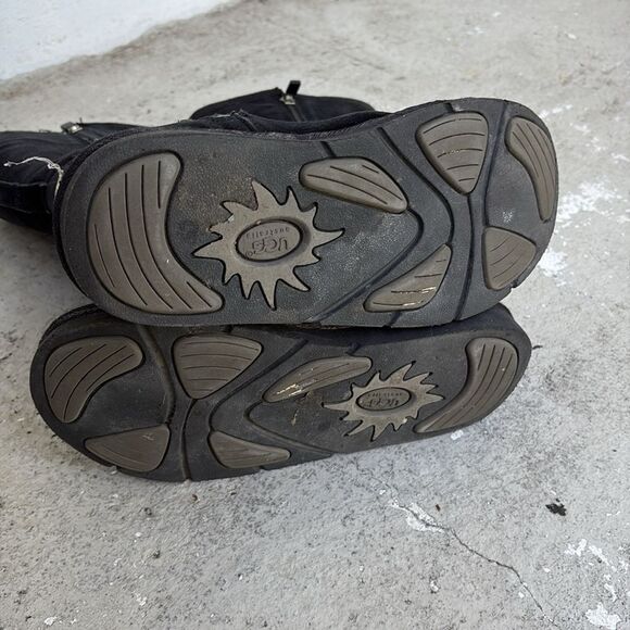 Ugg Zipper boots - Picture 9 of 9